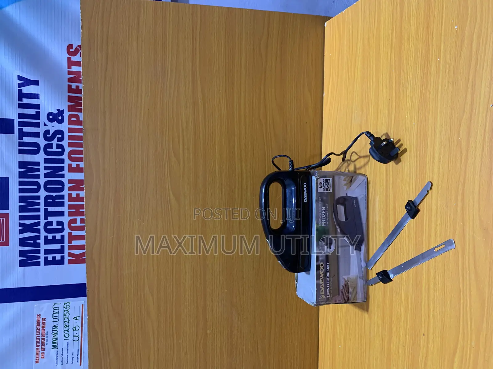 Daewoo 180w Electric Knife With Twin Durable Blades