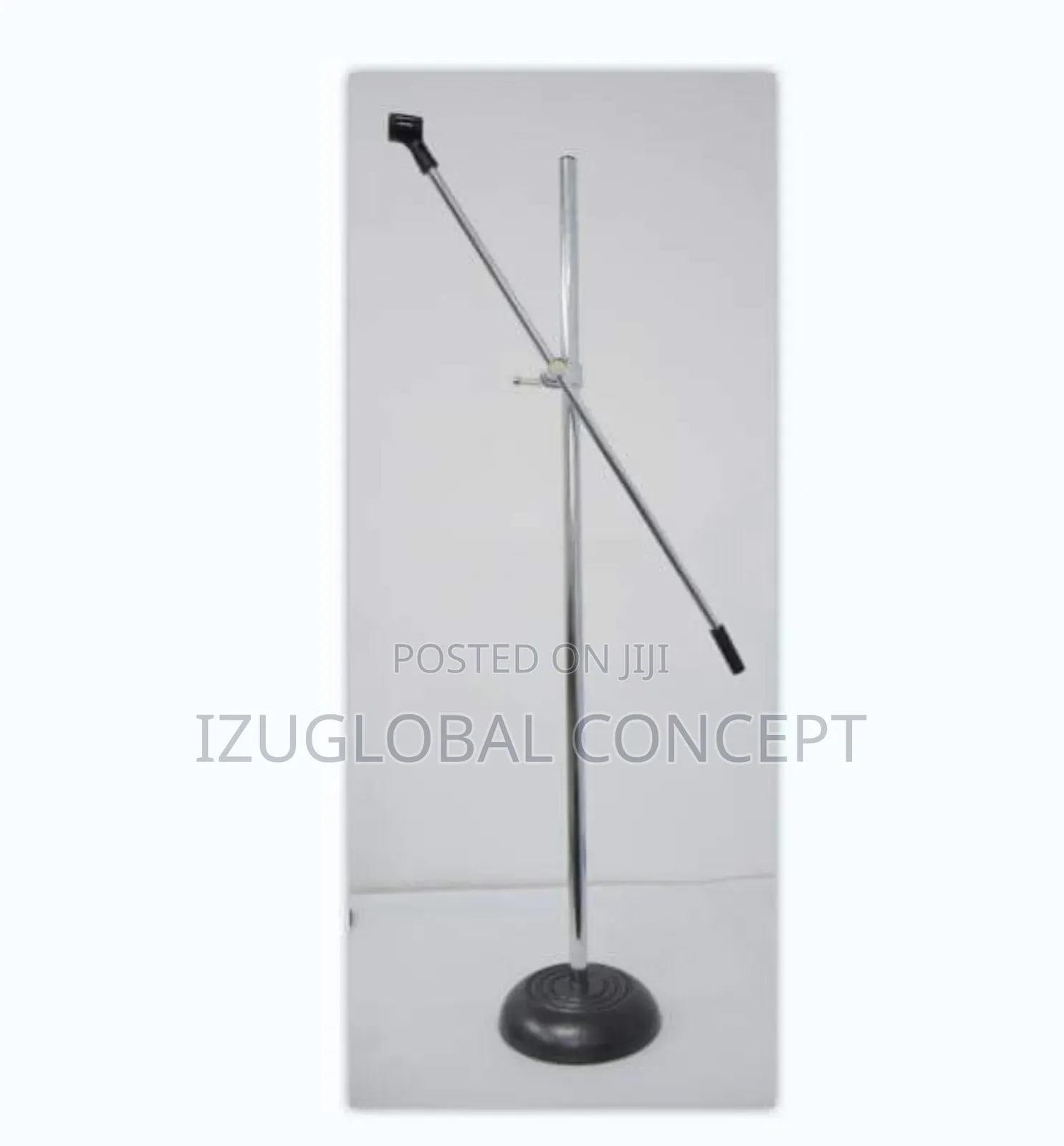 Roundbase Iron Microphone Stand