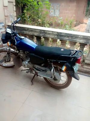Honda CB 2015 Blue