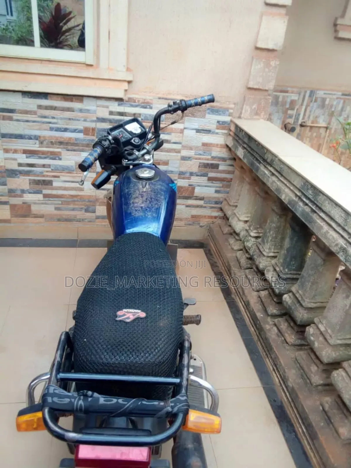 Honda CB 2015 Blue