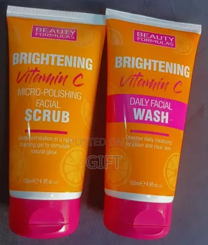 Beauty Formula Brightening Vitamin C Daily Facial Wash 