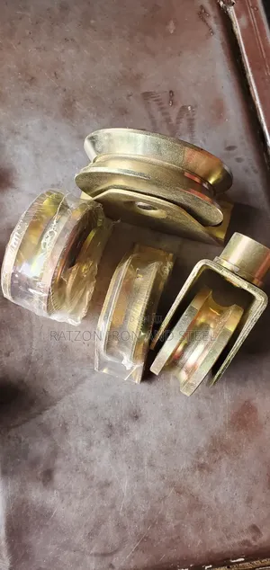 Uproller and Downroller for Gate