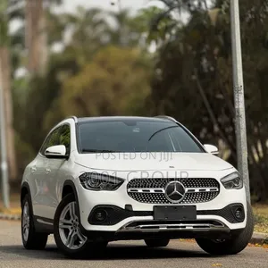 Mercedes-Benz GLA 250 2023 White