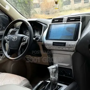 Toyota Land Cruiser Prado 2018 Gray