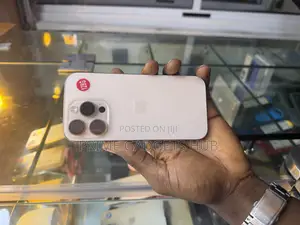 Apple iPhone 16 Pro 128 GB Gold