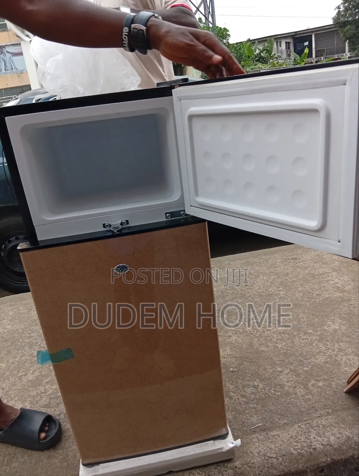 Skyrun Table Top Refrigerator 85litres