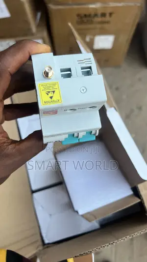100amps Smart Circuit Breaker