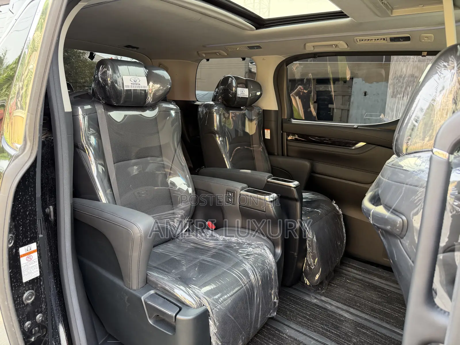 Toyota Alphard 2023 Black