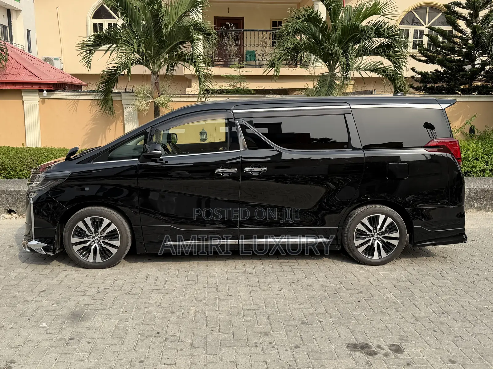 Toyota Alphard 2023 Black