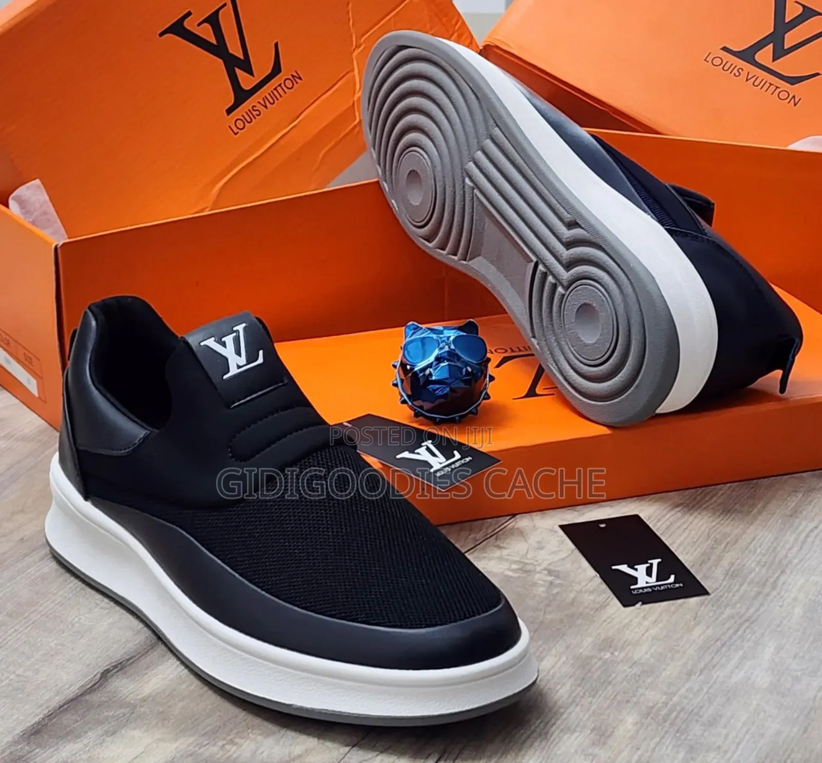 Lv Pull-on Flat Shoes