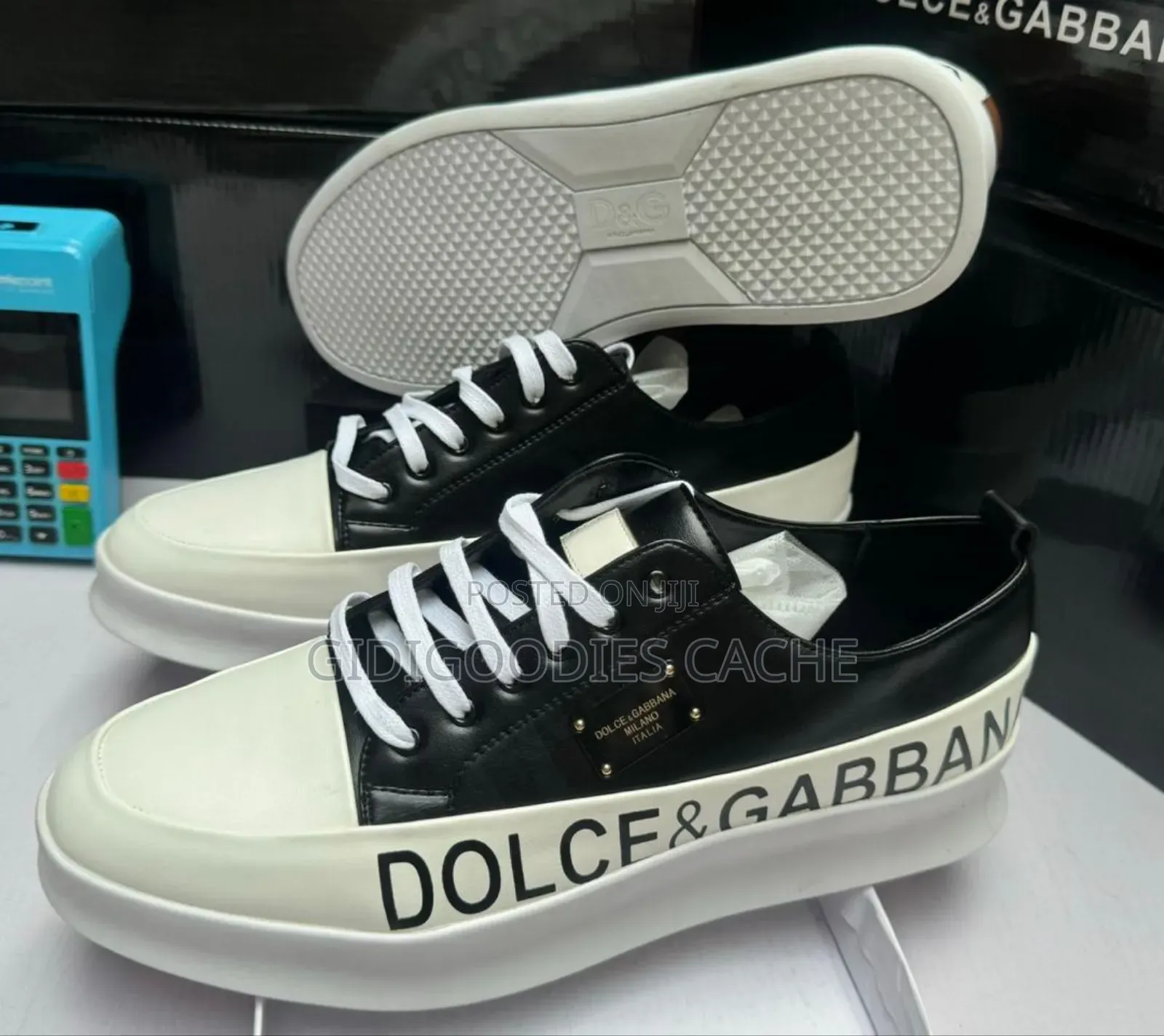 Dg Sneakers