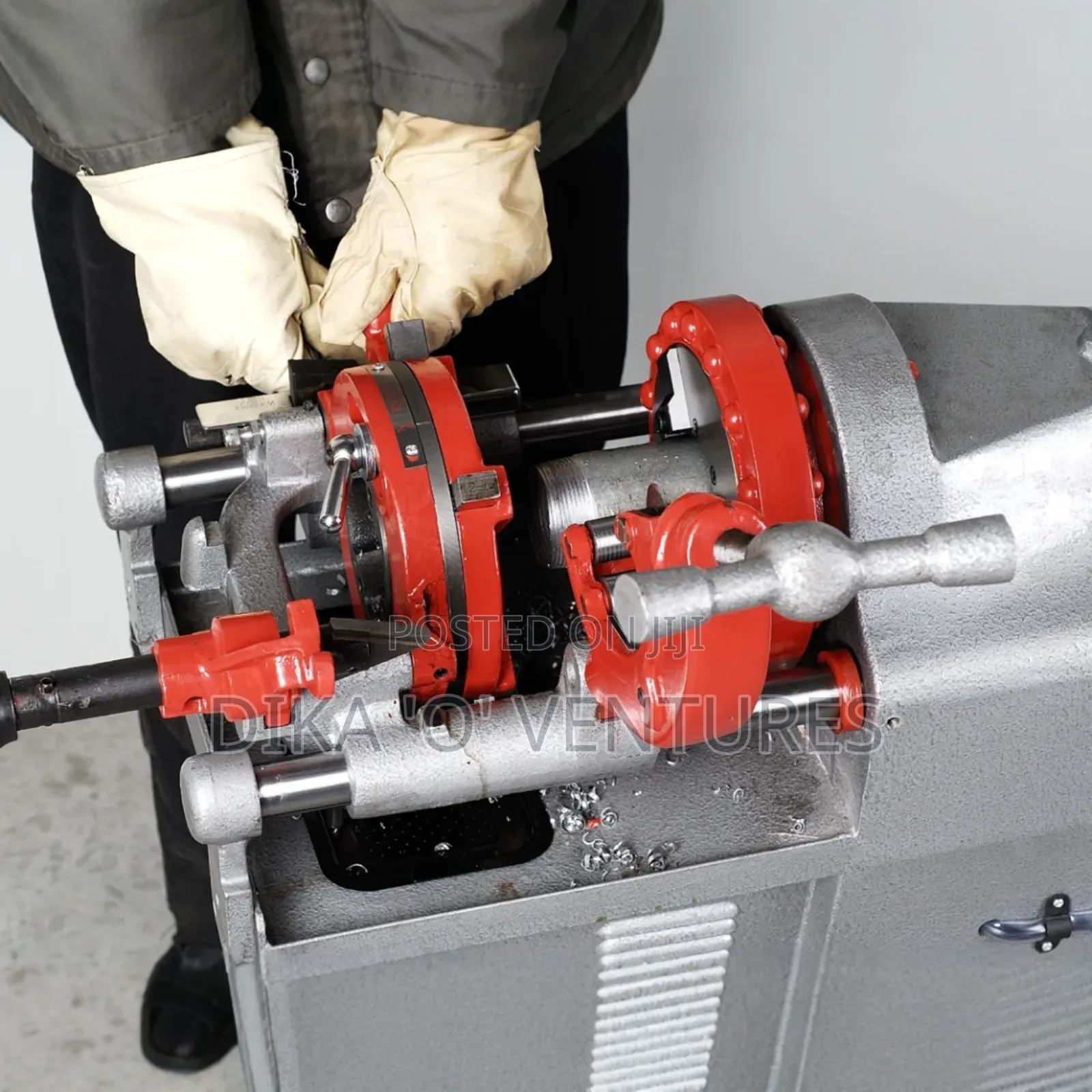 Pipe Threading Machine