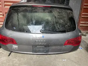 Back Boot Audi Q7 2013