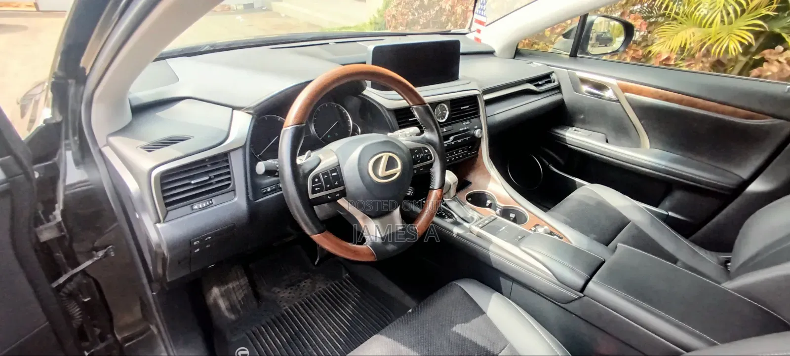 Lexus RX 350L 2022 Black