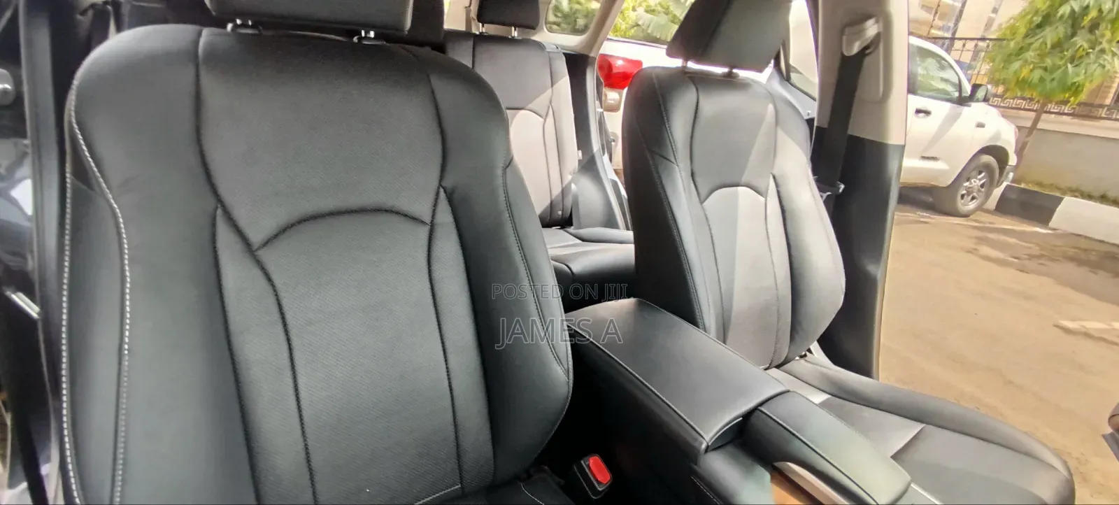 Lexus RX 350L 2022 Black