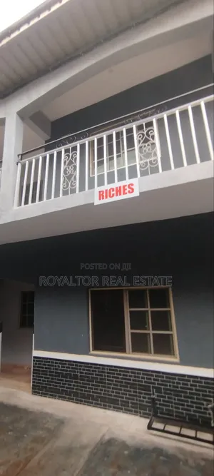 1bdrm Apartment in Royaltor Real Estate, Benin City for rent