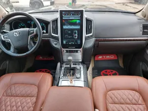 Executive Cheuffar and Exchort Vehicles for Hire
