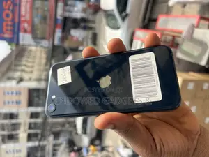 Apple iPhone SE (2022) 256 GB Blue