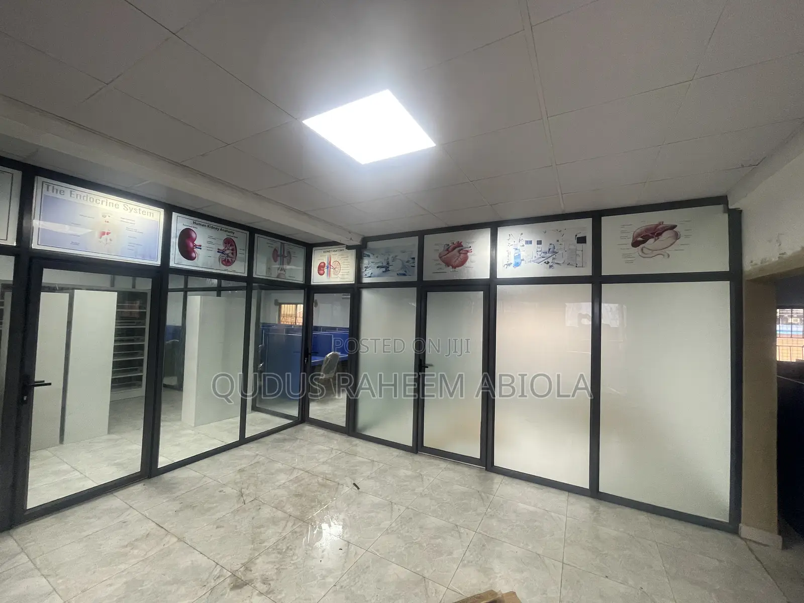 Aluminium Office Partition With 5mm Plain Glass