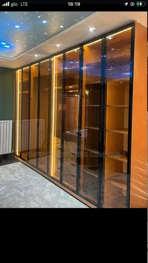 Luxury Glass Waldrop