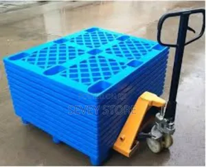 Mechanize Farming Plastic Pallets for Storage