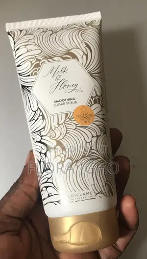 Milk and Honey Gold Smoothing Sugar Scrub