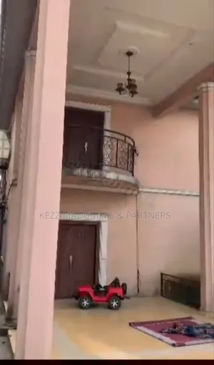 5bdrm Duplex in Off Sars Road , Port for rent