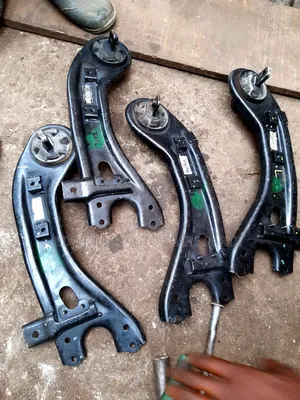 Hyundai Santafe Back Arms 2015