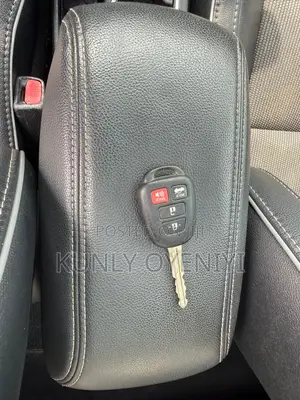 Toyota Corolla S 4dr Sedan (1.8L 4cyl CVT) 2015 Red