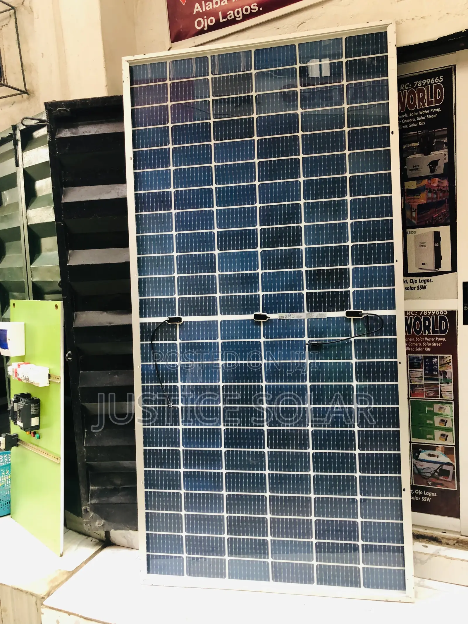 600w Jinko Solar Panel