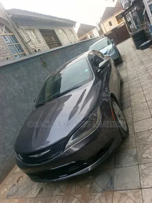 Chrysler 200 S 2WD 2015 Gray