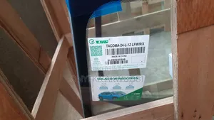 Toyota Tacoma 2024 Windscreen With Camera7