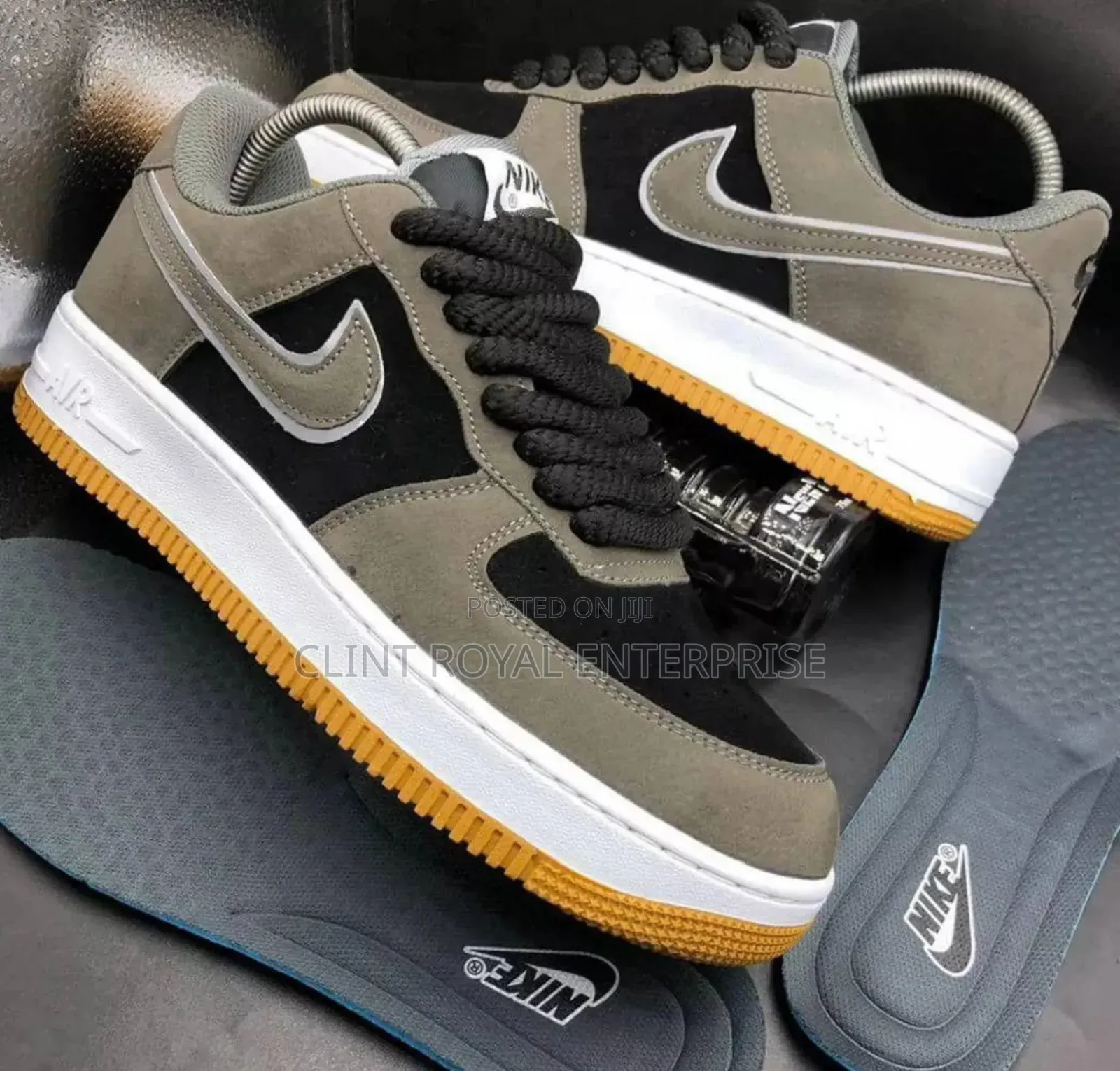 Original Nike Sneakers