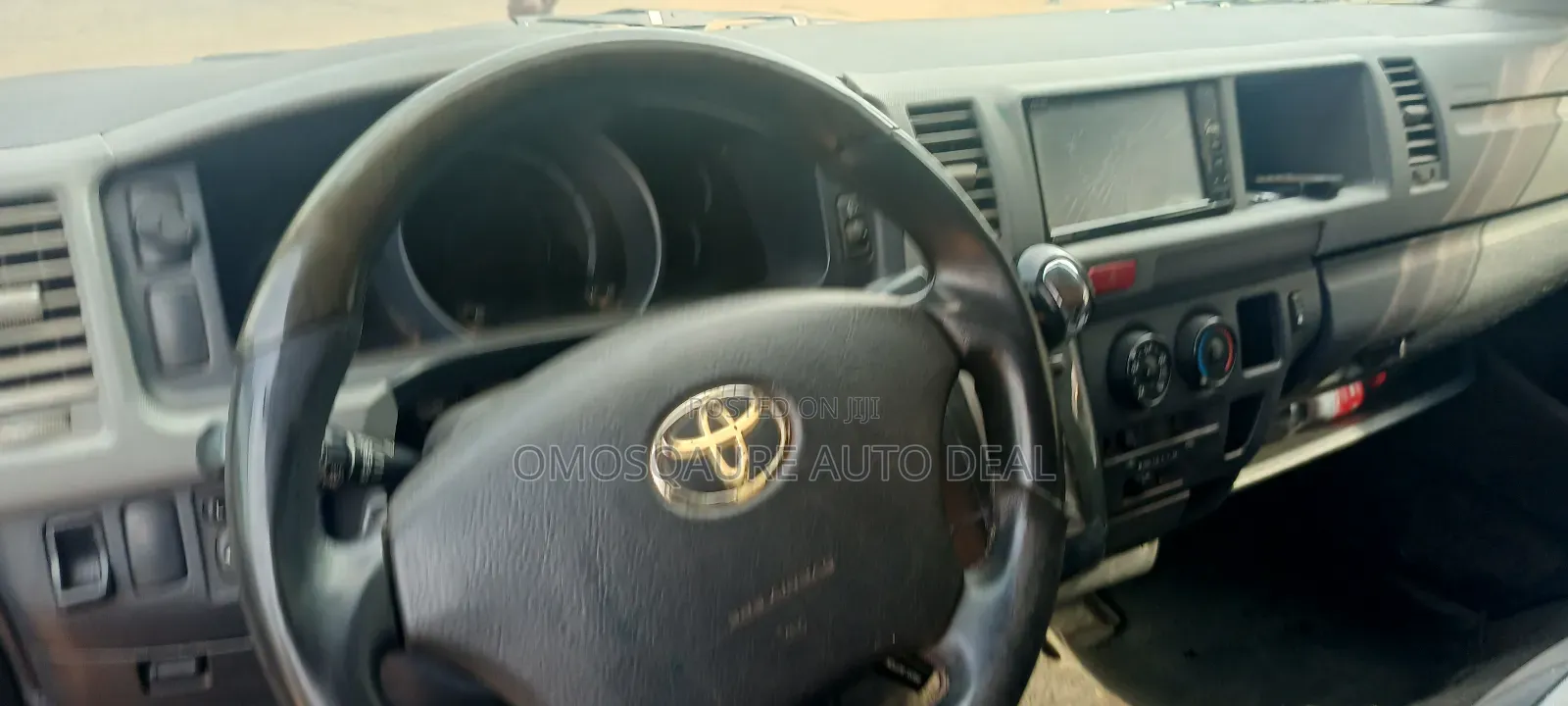 Toyota HiAce 2018 Black