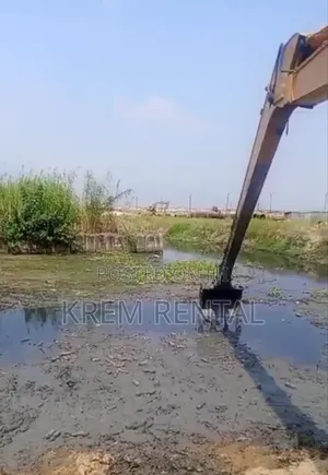 Long Arm Boom Excavator Available for Hire