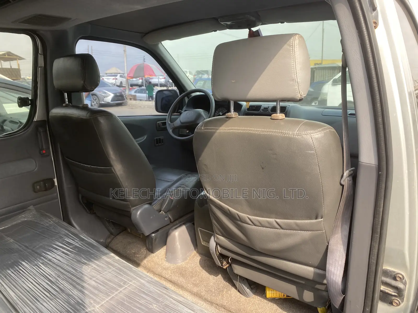 Toyota HiAce 2005 Grey