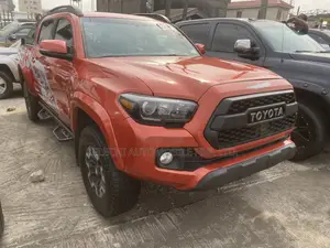 Toyota Tacoma Limited 2017 Orange