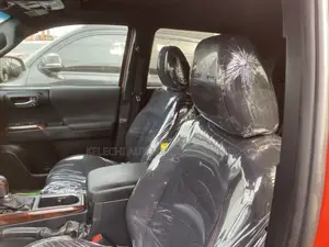 Toyota Tacoma Limited 2017 Orange