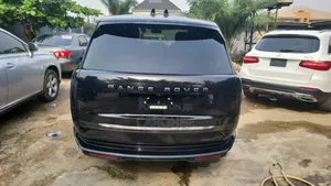 New Rover Land 2025 Black