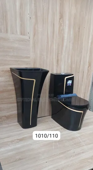 High-Quality England Water Closet Set