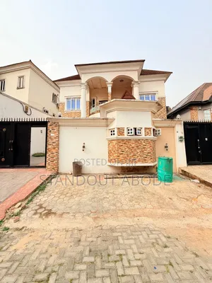 4bdrm Duplex in In A Secure Location, Anthony Village for sale