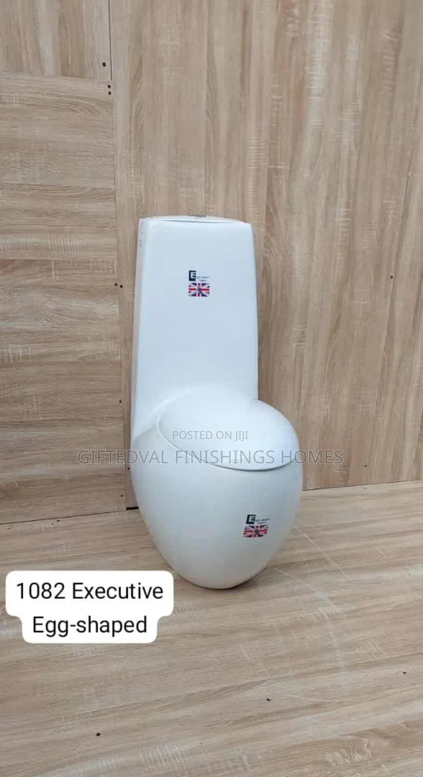 High-Quality Egg Shaped Married Water Closet