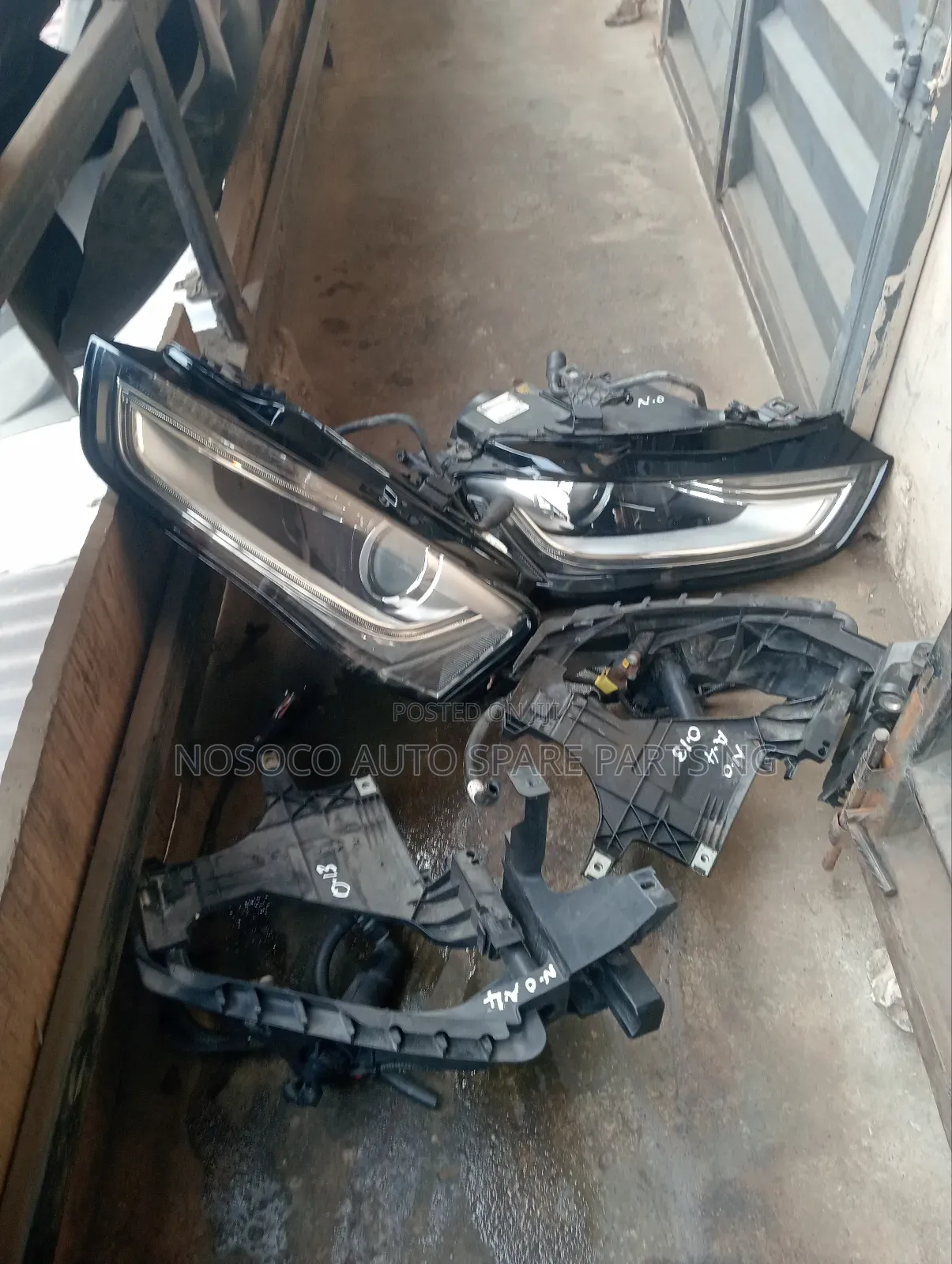 Head Light Audi A4 2013