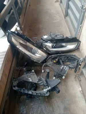 Head Light Audi A4 2013