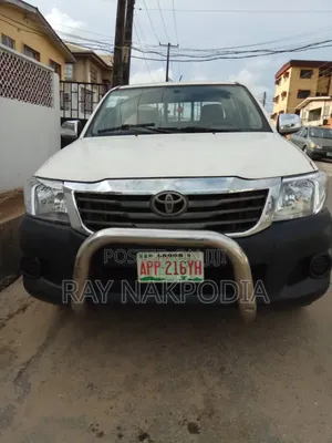 Toyota Hilux 2.0 VVT-i 2012 White