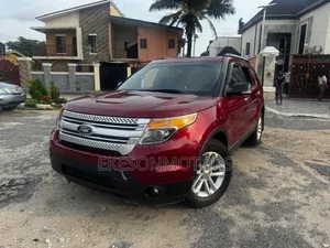 Ford Explorer XLT 4dr SUV AWD (3.5L 6cyl 6A) 2015 Red