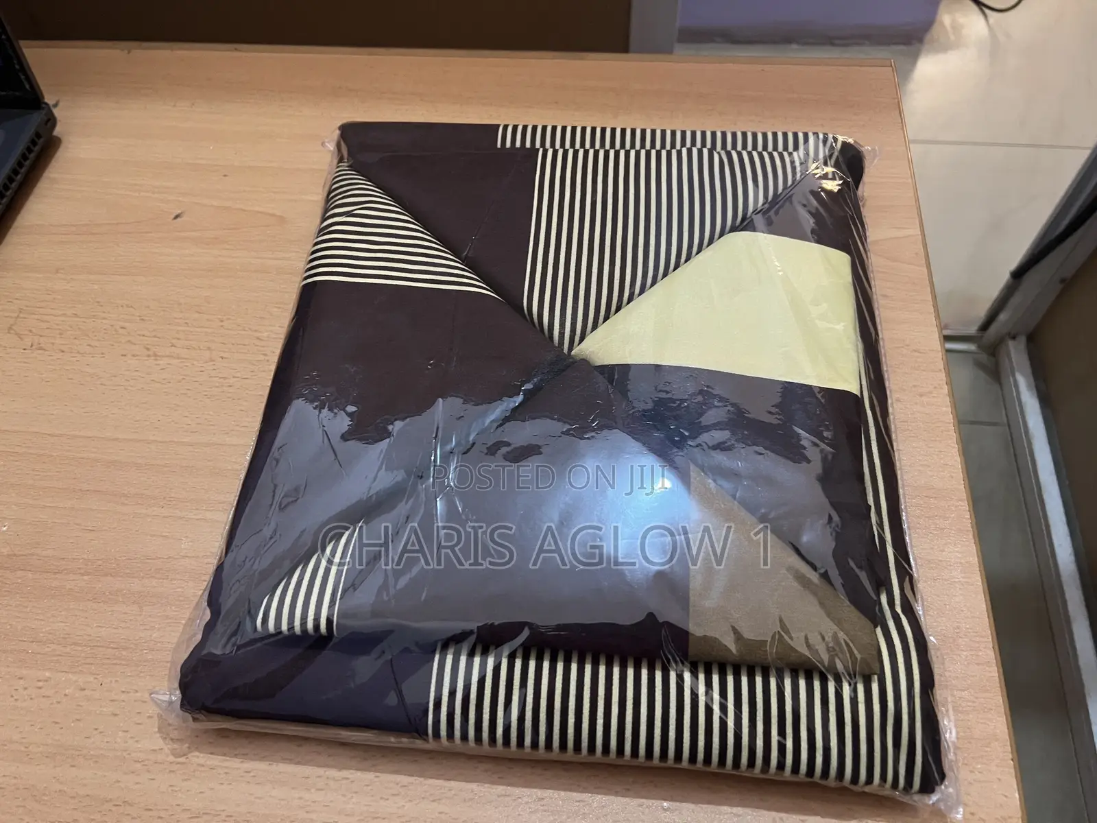 6/7 Bedsheet With Pillow Cases