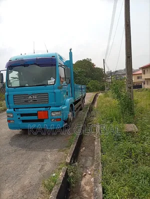 Man Truck 8 Tyres
