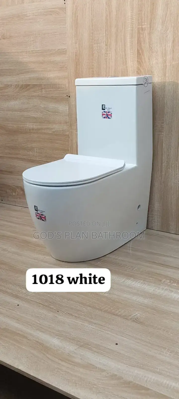 Executive White Round Wc