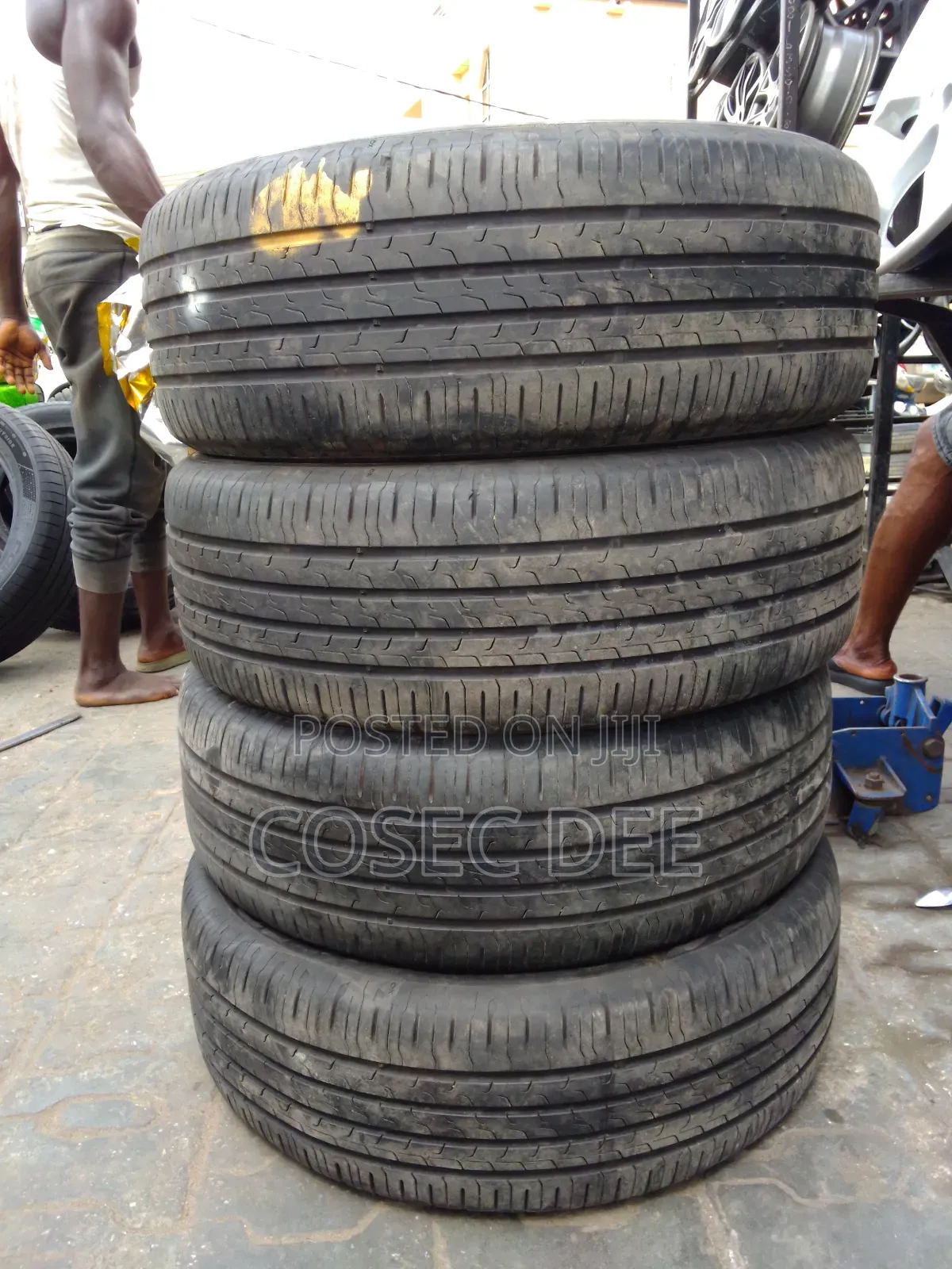 225/60 R18 Tokobo Tyre
